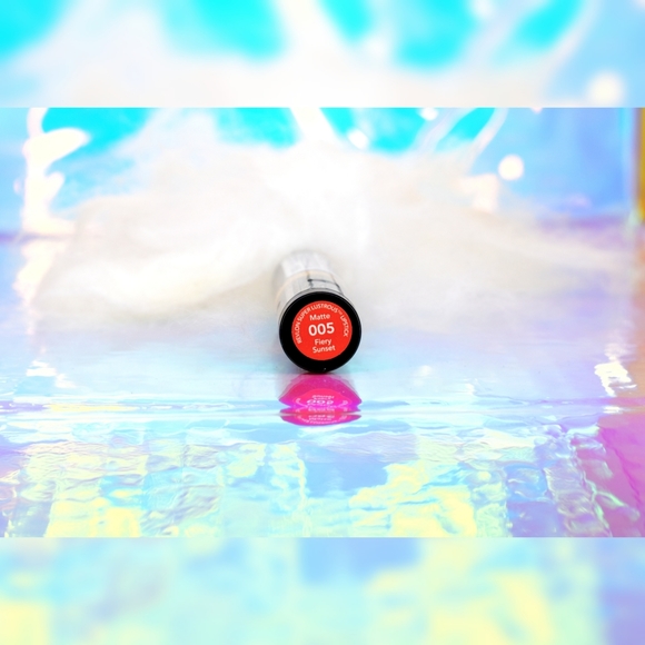 Revlon Super Lustrous Lipstick Matte Fiery Sunset - Picture 3 of 3